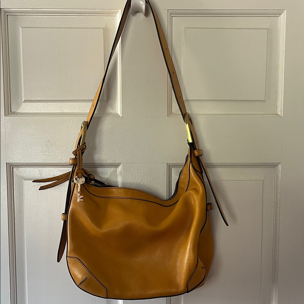 Fossil Leather Shoulder Hobo Bag in Mustard Tan With Gold Buckles